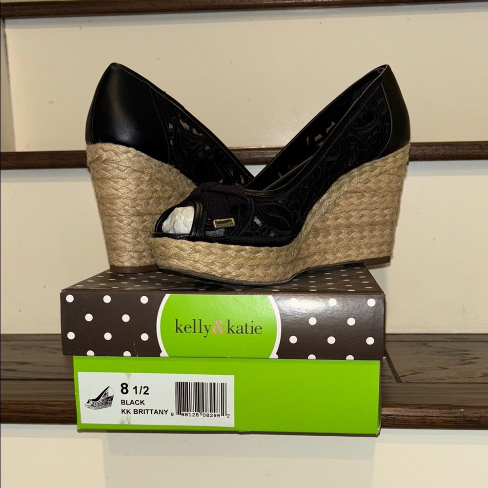 Kelly & Katie Black Wedge Elegance